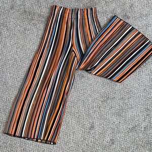 Colorful wide leg Capri pants